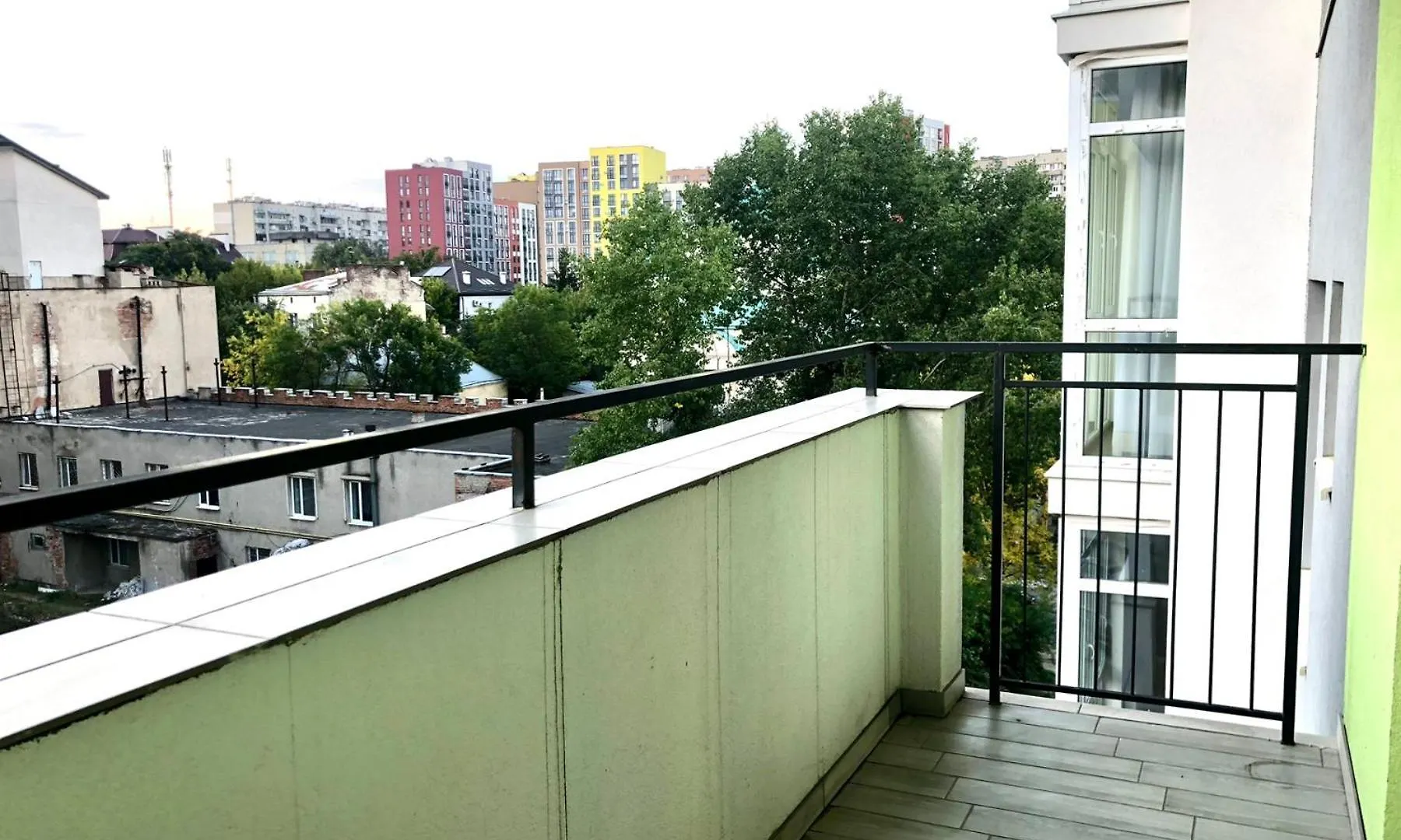 Osapart In A Complex Great Britain Lviv